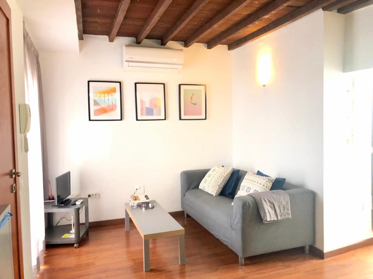 Atico Con Terraza Center City Málaga Eksteriør billede